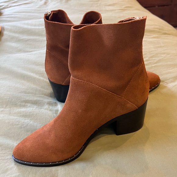 Nordstrom Treasure and Bond suede booties - Picture 3 of 4